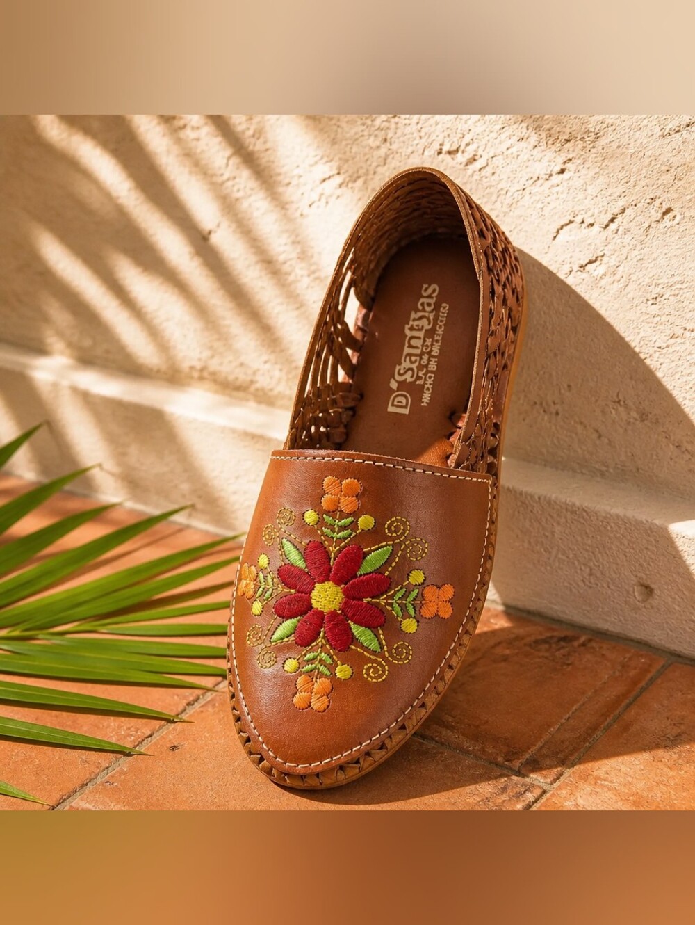 D' Santas Women's Brown Embroidered Leather Slip-On, New, Size 5